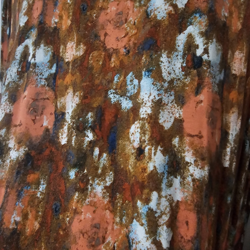 Intro. Abstract Multicolor Top - Picture 2 of 3